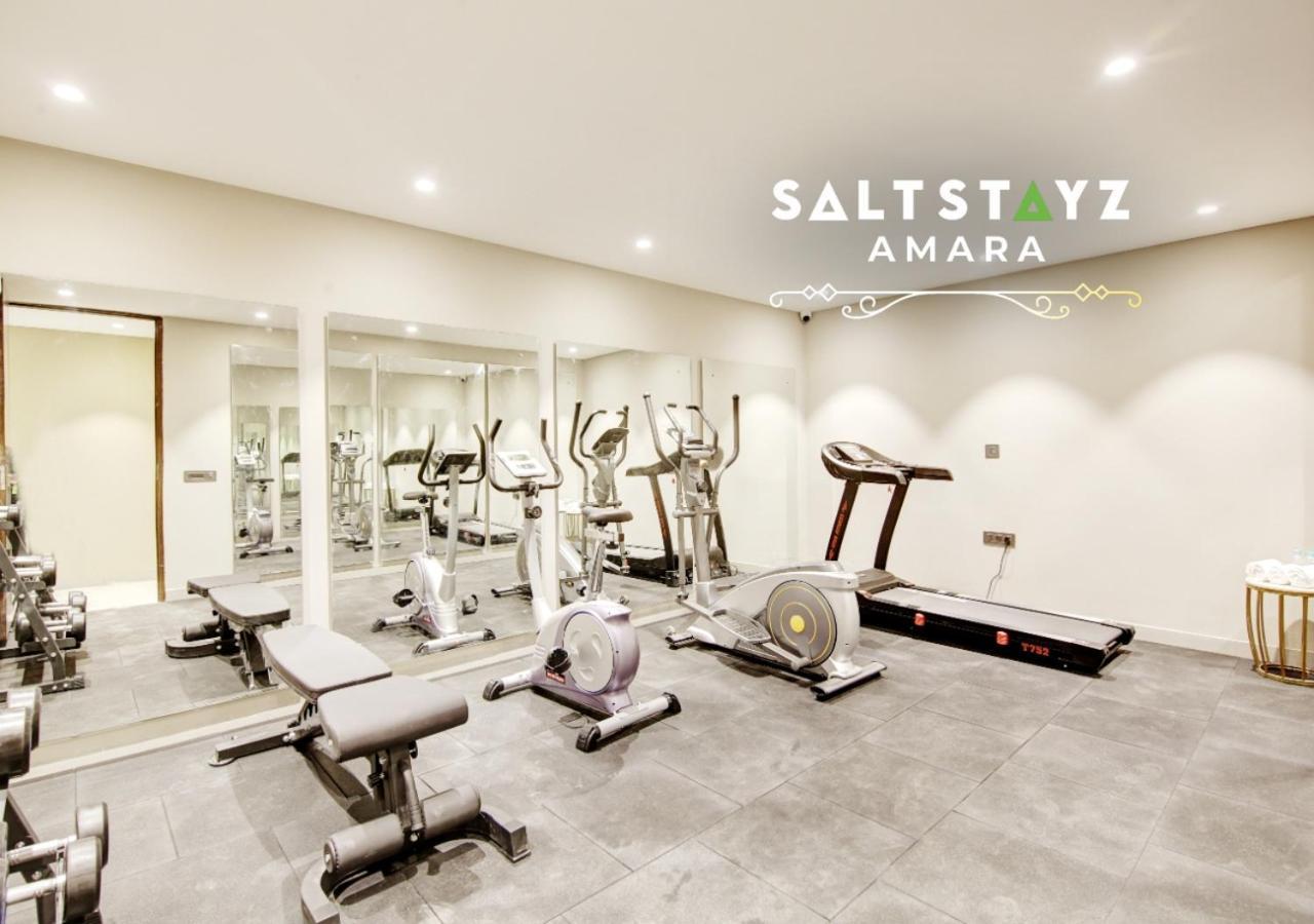 Saltstayz Premier - Galleria Market Road & Sector 27 Gurgaon Bagian luar foto